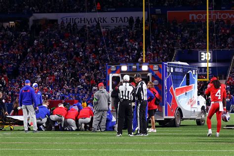 Bills running back Damien Harris taken off field by ambulance - ABC News