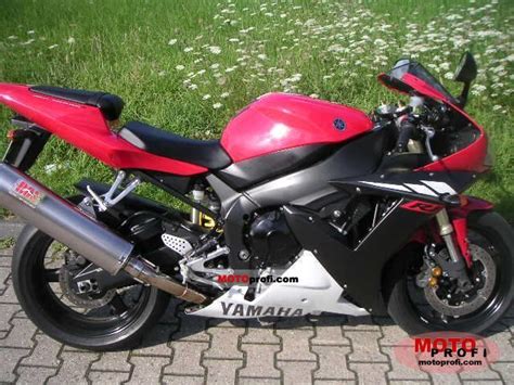 Yamaha YZF-R1 2004 Specs and Photos