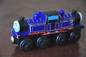 THOMAS TANK TRAIN SET Wooden Railway Engine - MIGHTY MAC - Good ...