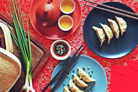 12 Auspicious Foods to Eat During Chinese New Year | Asian Inspirations