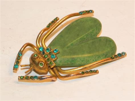 Antiques Atlas - Vintage Art Deco Green Bakelite Bug Brooch Pin