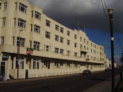 The Happy Wanderer - Sue's Views: Demise of the Beach Hotel Worthing 2012 - Part 1