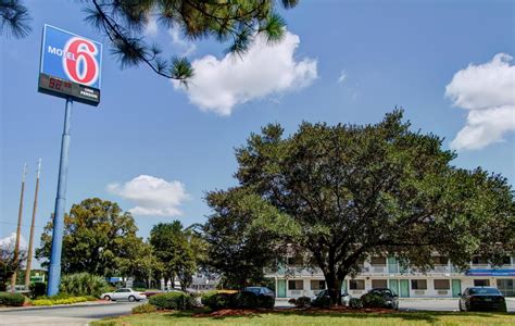 Discount Coupon for Motel 6 Savannah - Richmond Hill in Richmond Hill ...