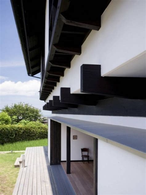 traditional-japanese-house-with-wooden-stair