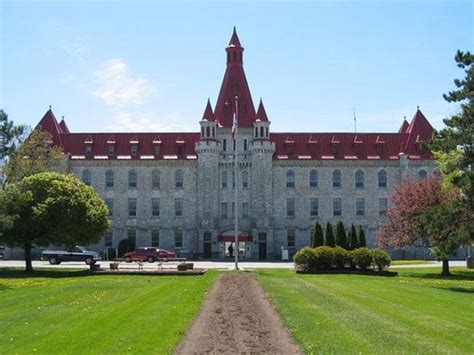 Inmate Shawn McKenzie dies after fight at Collins Bay Institution | The Kingston Whig Standard