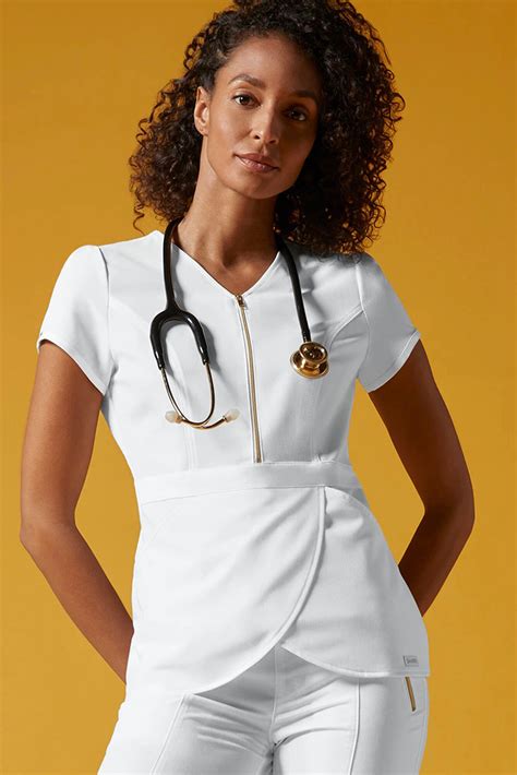 Female Modern Nurse Uniform Design - Design Talk