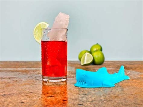 3D Shark Ice Cube Tray | Gadgetsin
