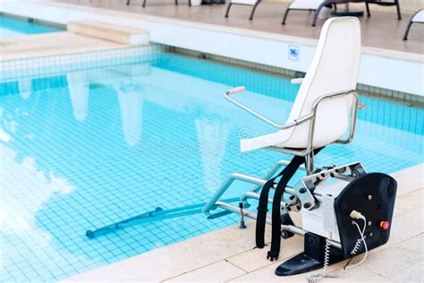 How to Get Access to a Pool for People with Disabilities? – saint-carne