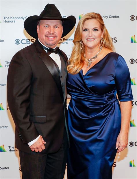 Trisha Yearwood Celebrates 16th Anniversary with Garth Brooks