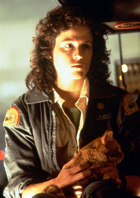 Alien - Sigourney Weaver - Ellen Ripley - Character profile - Writeups.org