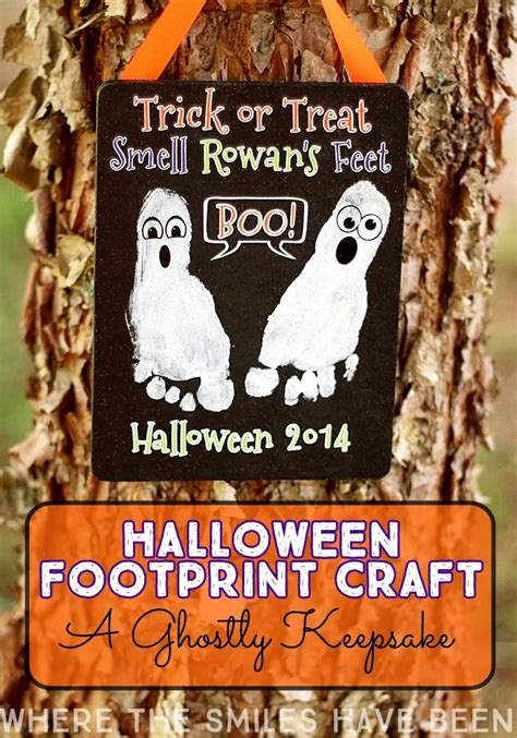 Halloween Footprint Craft: A Ghostly Keepsake for Kids!