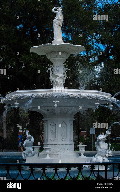 Forsyth Park Fountain Stock Photo - Alamy