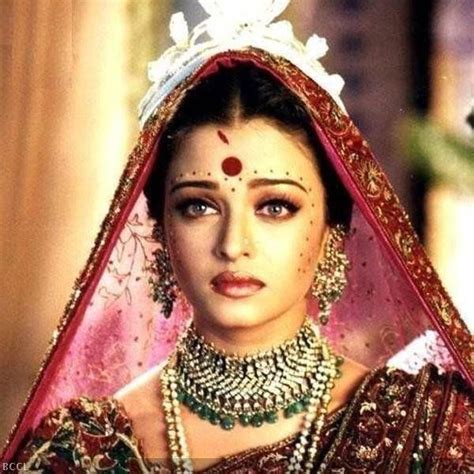 72 best Aishwarya Rai Bachchan - "Devdas" [2002] images on Pinterest ...