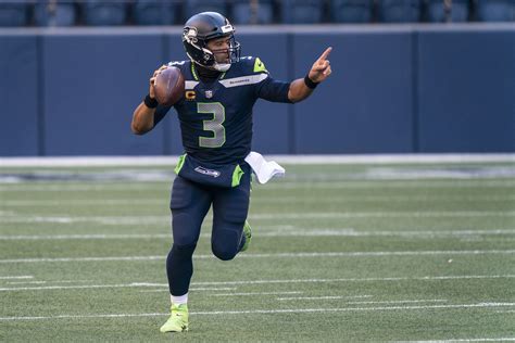 Russell Wilson’s NFL MVP campaign appears at a dead end. Does he have ...