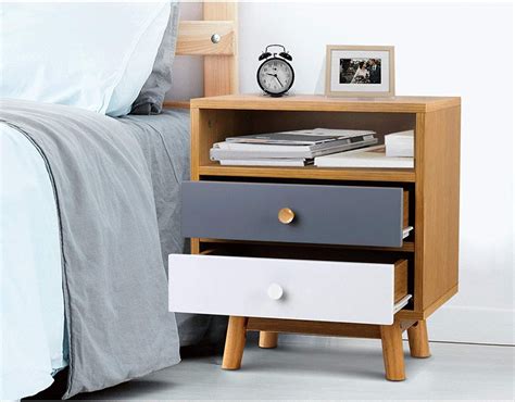 Small Bedside Table Ideas | Brokeasshome.com