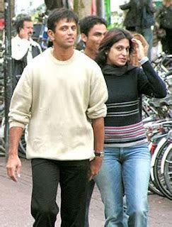 Rahul Dravid with his wife | CelebritiesCouples