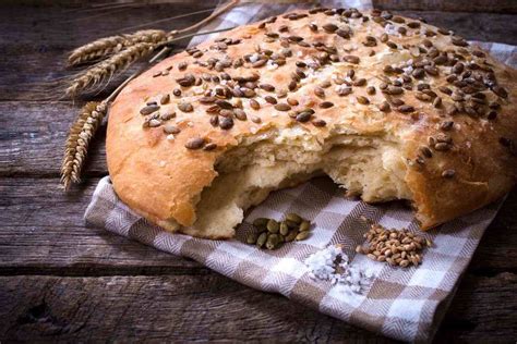 Bannock Recipe - How to Make Amazing Fry Pan Bread! | Receita ...