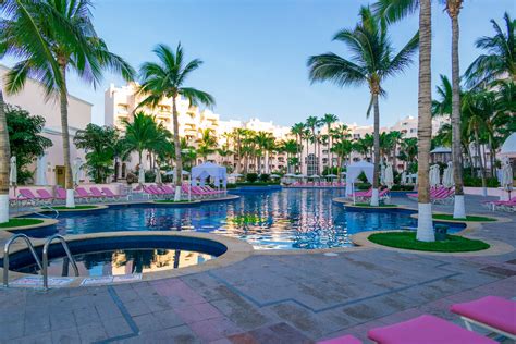 Pool at Pueblo Bonito Rose Resort in Cabo | Nan Palmero | Flickr