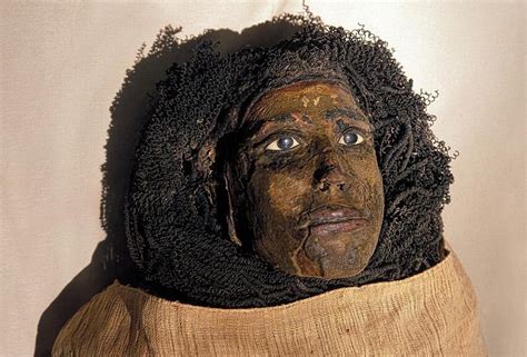 Mummy of Queen Henuttawy - Egypt Museum