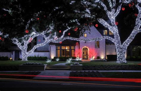 To get in the holiday spirit, these Houstonians spend $5,000+ on ...