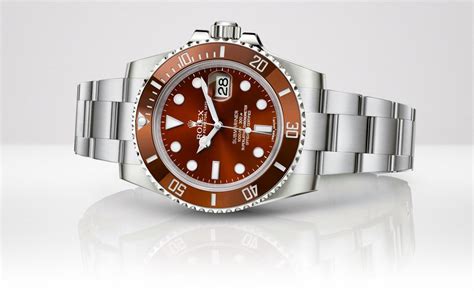 Rolex - Rolex introduces a platinum Submariner...