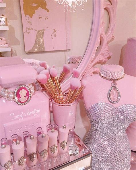 Pink sparkle dressing table | Pastel pink aesthetic, Pink aesthetic, Pink glam