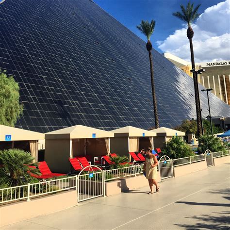 Poolside cabana's at Luxor Hotel, Las Vegas | Poolside cabana, Luxury travel, Luxor