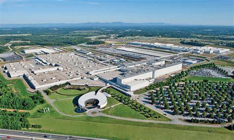 Largest BMW plant will expand this year | Automotive News