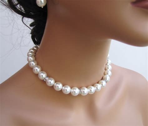 Items similar to Simple white pearl necklace, bridal necklace, sea shell pearl wedding necklace ...