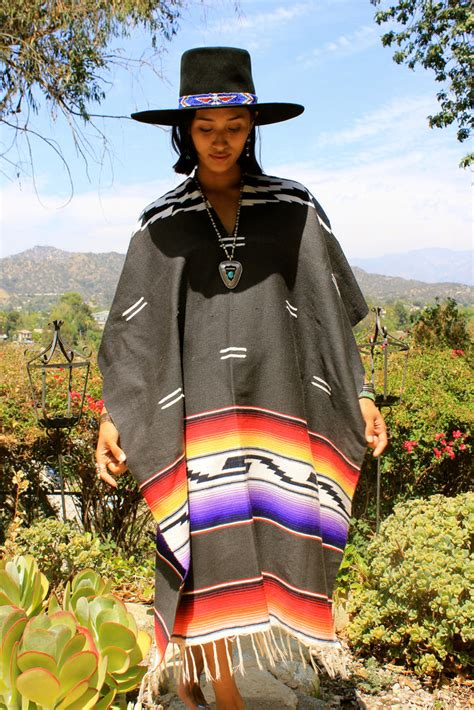 Vintage Serape Mexican Blanket Poncho – Honeywood