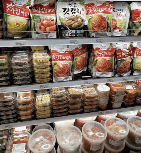 H Mart - Korean grocery store in New York on Maangchi.com