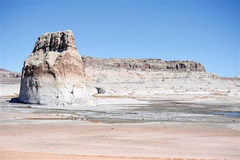 ‘Islands’ resurfacing as Lake Powell nears critical level - Navajo Times