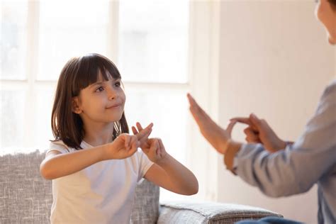 Akron Speech Therapists Use Sign Language For Kids With Communication Difficulties - Therapy ...