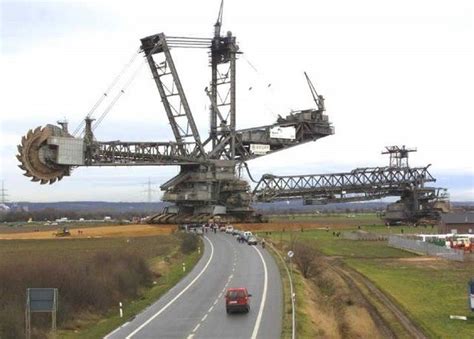 Giant construction machine | Heavy equipment, Bagger 288, Surface mining