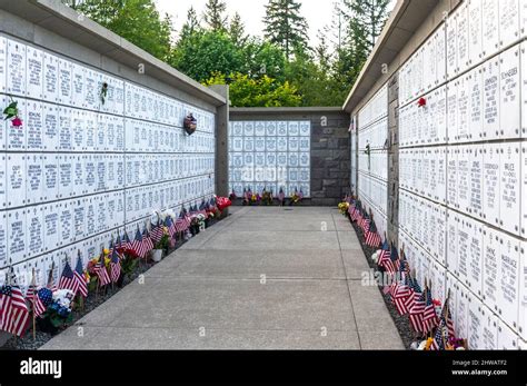 Memorial Wall at the Tahoma National Cemetery Stock Photo - Alamy