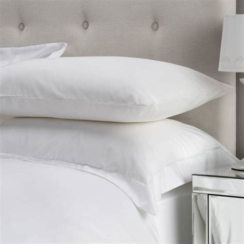 400TC Sateen Pair of Super King Pillowcases, White - BrandAlley