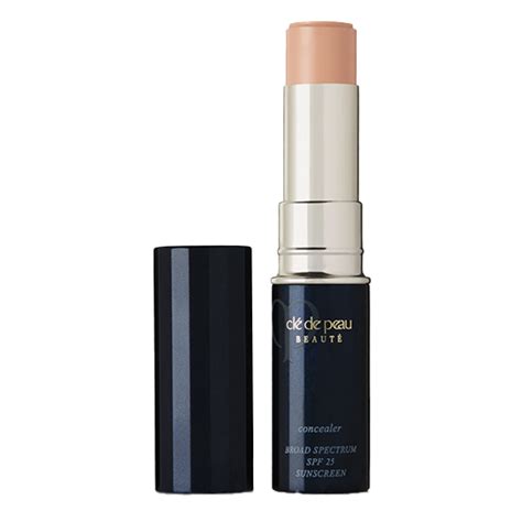 23 Dermatologist-Recommended Makeup Products We Love | Who What Wear