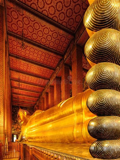 Famous Golden Reclining Buddha Statue at Wat Pho in Bangkok Thailand ...