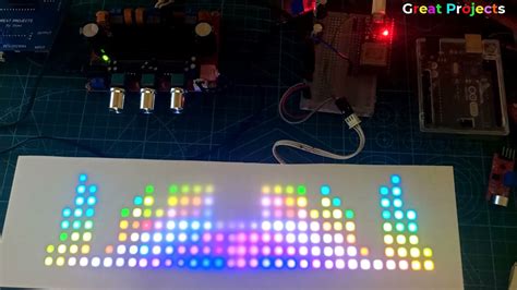 arduinoFFT with 8x32 WS2812 RGB Led Matrix 2x16Band - YouTube