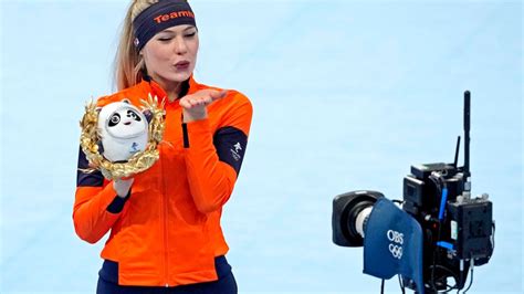 Dutch speed skater Jutta Leerdam photos