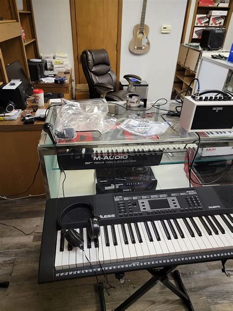 Alesis Talent 61 Keyboard With Stand And Seat. Brand New Open | Reverb