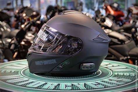 A super great value... The Harley-Davidson Outrush R Modular Bluetooth ...