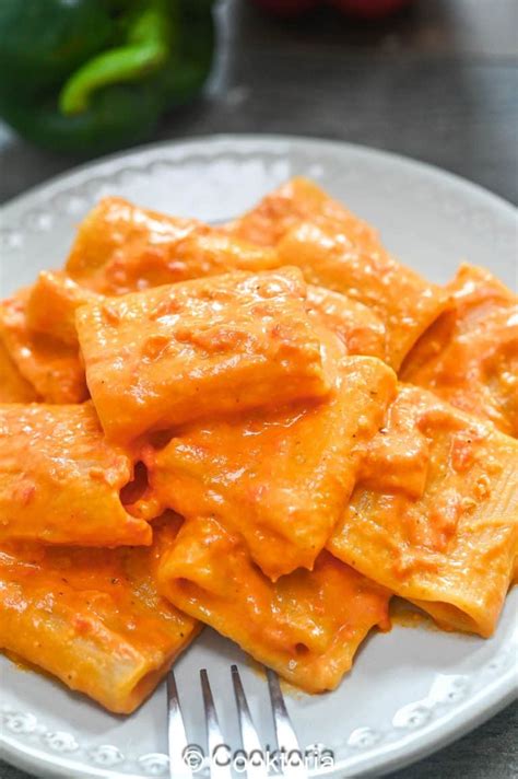 Paccheri Pasta in Creamy Tomato Sauce | COOKTORIA