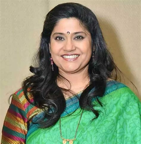 Ashutosh Rana Wife Renuka Shahane Is Popular Indian Actress