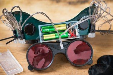 How to Make Cheap Thermal Goggles | Techwalla