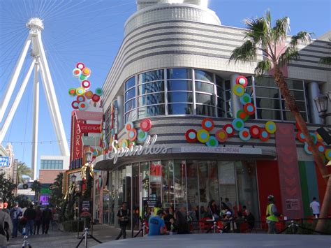 Las Vegas LINQ Promenade - New Attraction for Food & Fun on The Strip ...