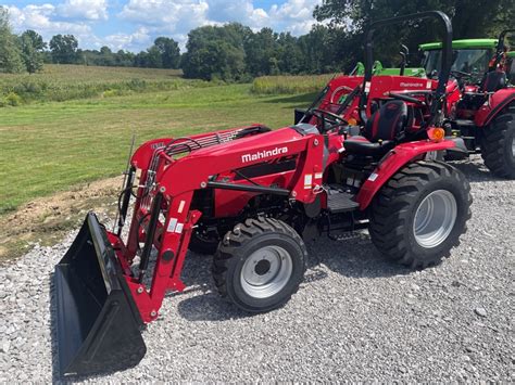 Mahindra 2638 HST 38hp Compact Tractor w/Loader | Brookport, IL | Hoyer Outdoor Equipment