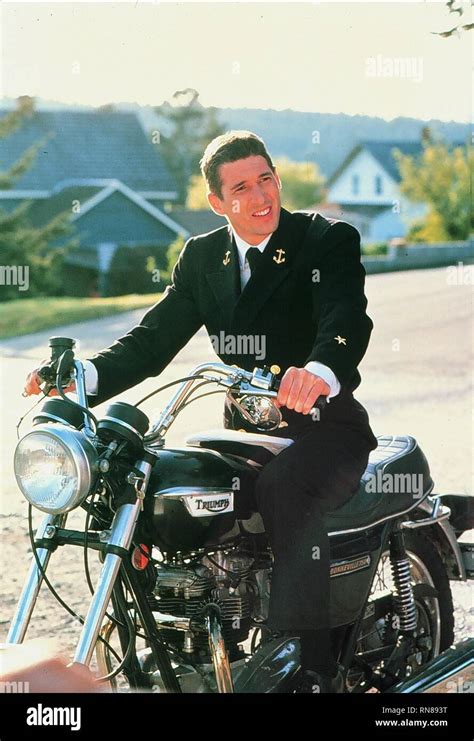 An officer and a gentleman richard gere hi-res stock photography and ...