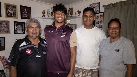 Kids News: Brisbane Broncos star Selwyn Cobbo inspires next generation of Indigenous footballers ...