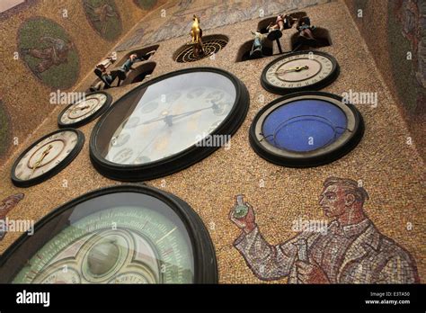 Astronomical clock olomouc hi-res stock photography and images - Alamy